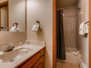 Westwind 206 2BD 2BA Gold Condo