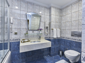 Seres Hotel Old City