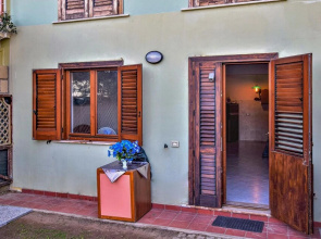 Beautiful Apartment in Stalettì With 1 Bedrooms
