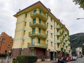 JOIVY Family Flat W/Terrace & Parking Near Beach