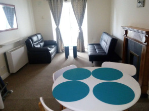 Middle Gardiner Street Apartment