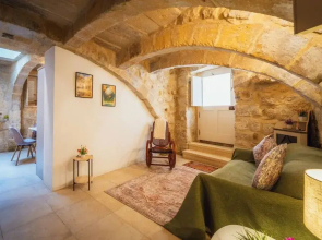Traditional 500 Year old Gozitan Townhouse