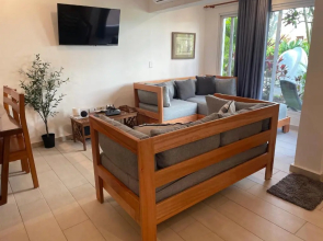 KITE BEACH Oceanfront LUXURY 2 BEDROOM - All new in 2022