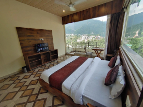 Hotel Laxman Jhula Regency