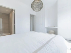 Luxurious Seaview Apartment in Estoril