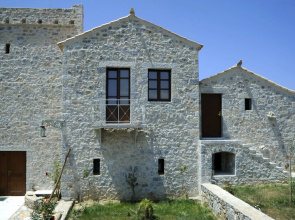 Xemoni Hotel