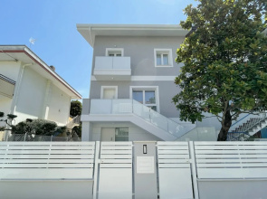 Arcioun Suite Apartment Via Bellaria