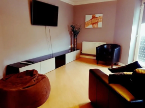 2 Bedroom Apartment With Juliet Balcony