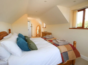 Ellenhall Farm Cottage
