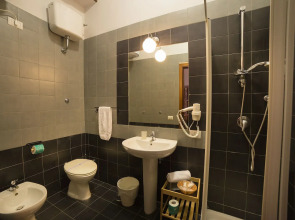 Le 4 Stagioni Dante H Napoli Centro