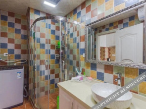 Mingjue Serviced Apartment (Nanchang Changjiang Road Metro Station)