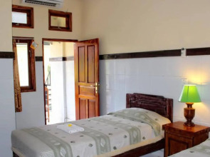 Sayang Maha Mertha Hotel