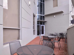 Holiday Inn Express New Orleans - St Charles (ex Modern Hotel)