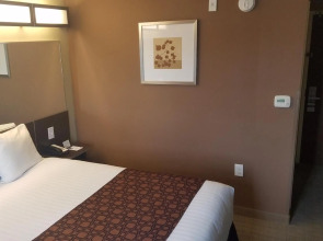 Pooh Beach Resort & Spa