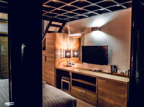 15 Palms Beach Resort