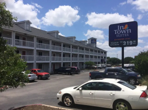 InTown Suites Extended Stay Austin TX - North Lamar Blvd