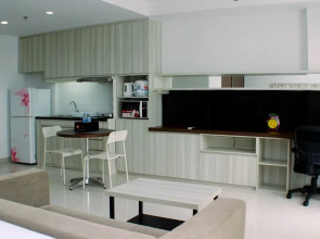 Stunning And Spacious Studio Azalea Suites Apartment