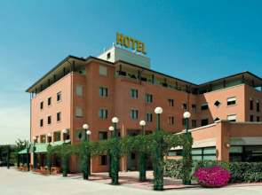 Hotel Leonardo