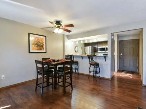 Matchplay - Resort Amenities W/ Indoor Pool - Comfort Meets Style and Fun!