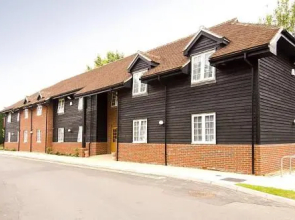 Premier Inn Woking West - A324