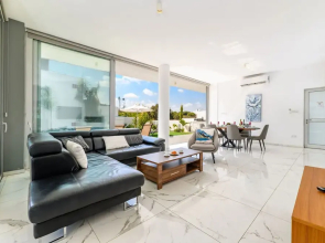 Olivine Waves Villa in Protaras