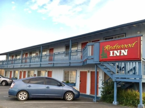 Redwood Inn
