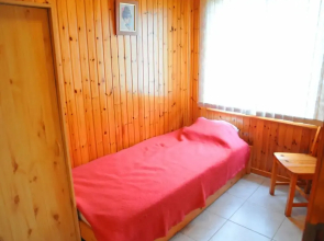 Bungalow in Peaceful Environment