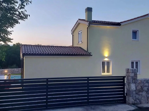Awesome Home in Dobrinj With Outdoor Swimming Pool, Wifi and 4 Bedrooms