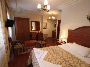 Tashkonak Studio Suites