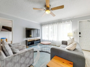 4 Mi to Ocean: Family Getaway in Pompano Beach!