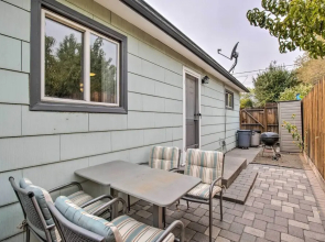 Ski, Hike & Unwind: Cozy Carson City Duplex!