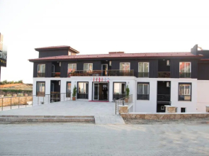 Ladik Hotel