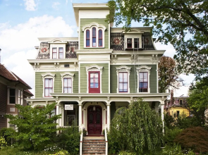 Hudson City Bed & Breakfast