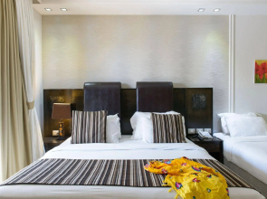 Royalty Suites