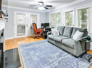 1/2 Mi to Bank of America Stadium: Uptown Condo!