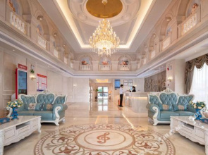 Vienna Hotel(维也纳酒店(当阳汽车客运站店))