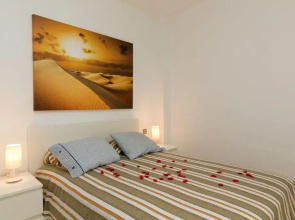 Calle Sagasta, 94 Apartment