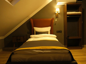 The Pearl Airport Hotel