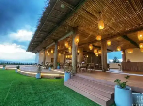 Cirrus Valley Hill Resort