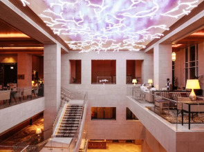 Отель The Ritz-Carlton, Dubai International Financial Centre