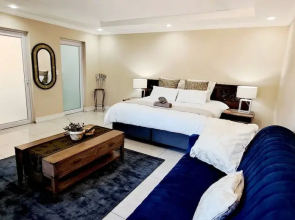 Waterfall City Guest Lodge