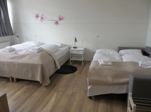 Route 1 Guesthouse