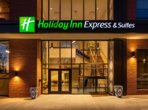 Holiday Inn Express & Suites Charlotte - South End by IHG