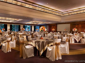 Omni Los Angeles Hotel at California Plaza