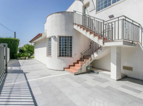 Beautiful Apartment in Comiso With 2 Bedrooms, Wifi and Outdoor Swimming Pool