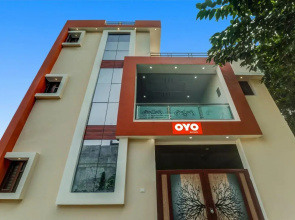OYO Flagship 70306 Royal Residency