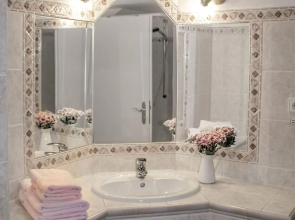 Schlösschen im Weinberg