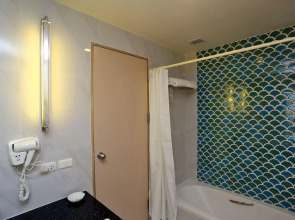 The Royal Paradise Hotel & Spa