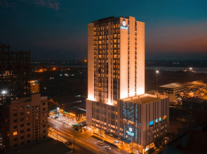 Zealax Hotel & Residence