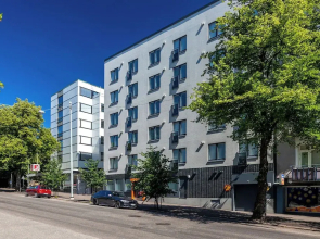 Modern Studio next to Railway Station